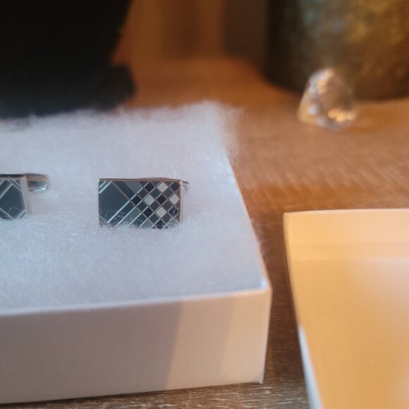 Burberry Men's Enamel Checkblock Cufflinks Rectangle - Gunmetal Gray Black - Picture 4 of 6